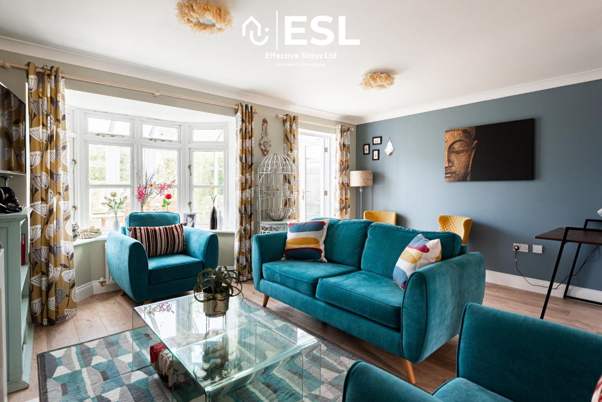 4 Bedroom Townhouse 10Mins Walk From Shrewsbury Town Centre With Parking Exterior photo